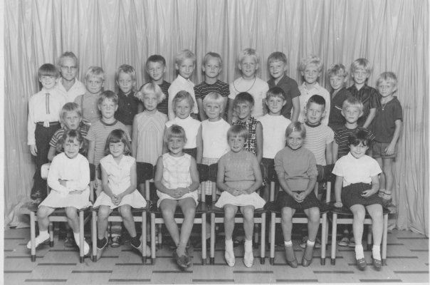1967-68  1.u - årgang 1968 ??
 Iflg. Rene Wyrtz sammen med Jan Hansen, Jan Ravn, Bo Jensen og 17 andre.
foto fra facebook