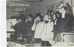 Vinteren 1964/65 - der er gang i telefonbetjeningen. fra venstre Bente-Marianne-Connie-Tove og Kitty.